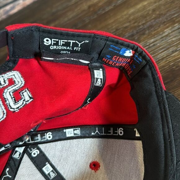 New Era 9Fifty Cincinnati Reds SnapBack hat - Picture 8 of 8
